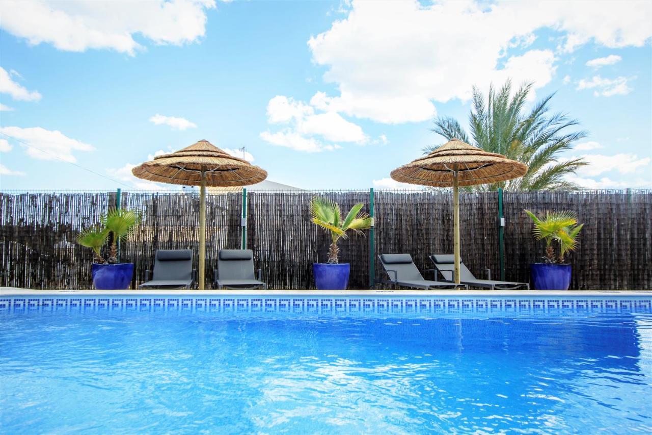 Villa Yvonne,Private Pool,Private Parking 1,7 Km From The Beatch Albufeira Bagian luar foto