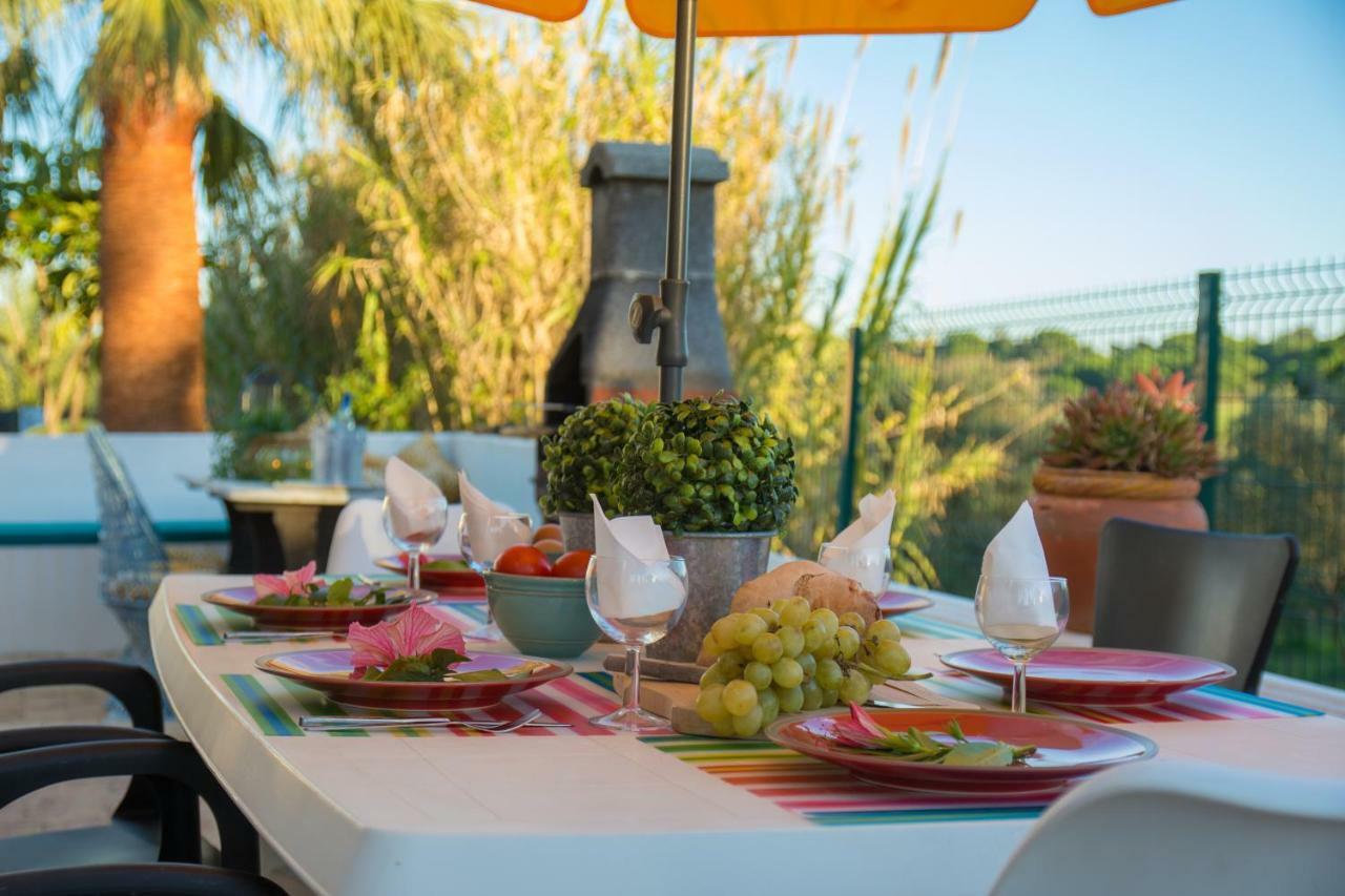 Villa Yvonne,Private Pool,Private Parking 1,7 Km From The Beatch Albufeira Bagian luar foto