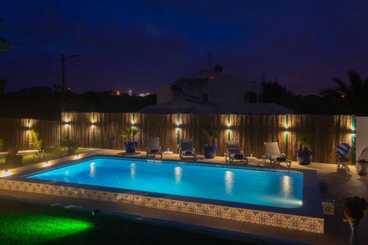 Villa Yvonne,Private Pool,Private Parking 1,7 Km From The Beatch Albufeira Bagian luar foto